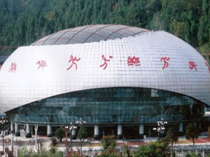 冀州体育中心球形网架加工安装